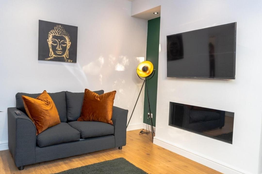 Charming York House- Walking Distance To Town Centre Villa Екстериор снимка